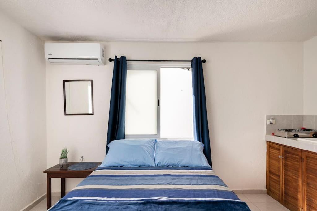 Micro Studio Perfect For Backpackers, Couples, 3 Min Drive To Playa El Nino 坎昆 外观 照片